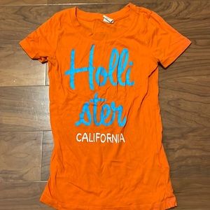 Hollister T shirt